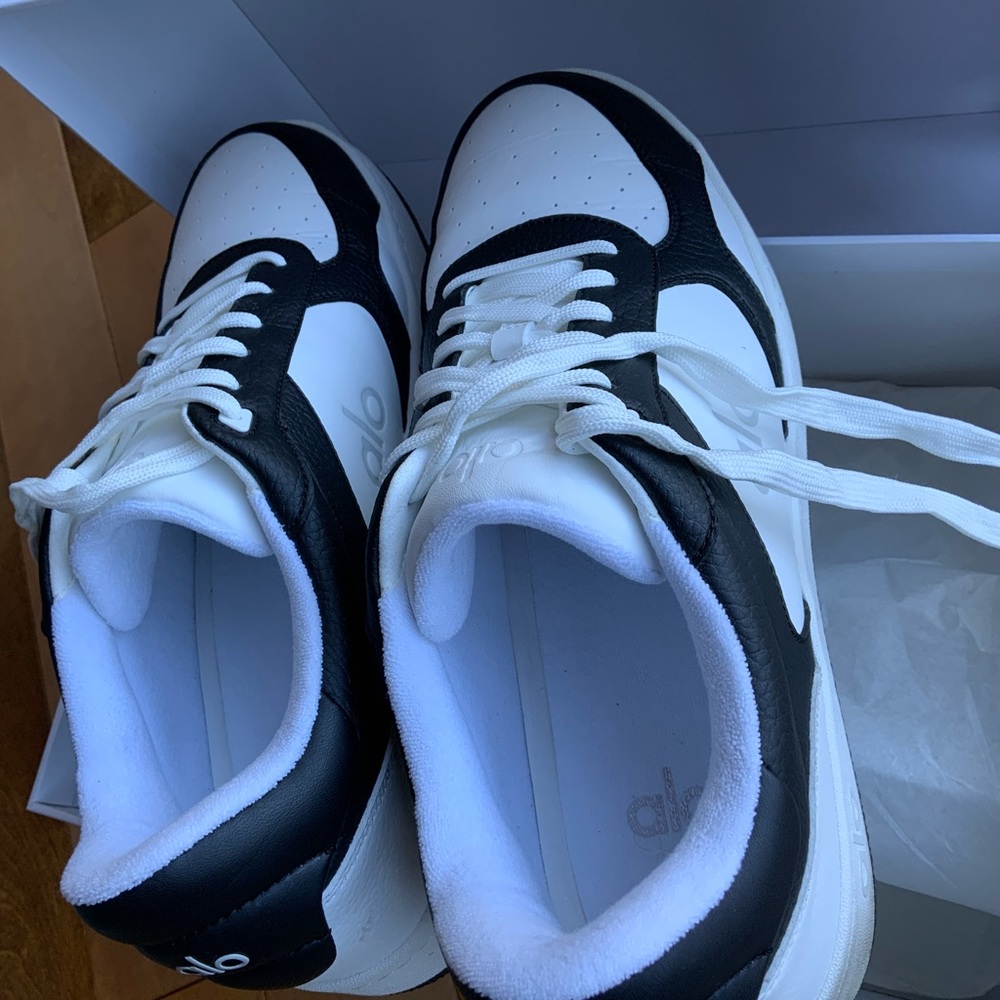 Alo Recovery Mode Sneaker Size 13 - Gem